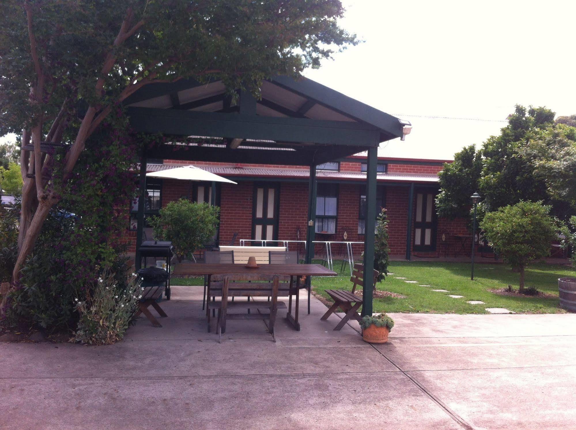 Mansfield Travellers Lodge Bagian luar foto